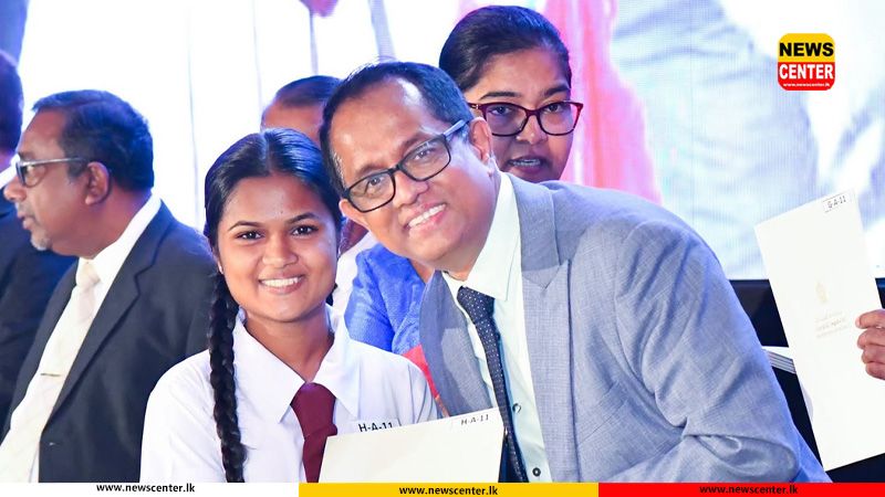 ජනාධිපති අරමුදලින් දකුණු පළාතේ 2025 උසස් පෙළ විශිෂ්ටයෝ ඇගයේ