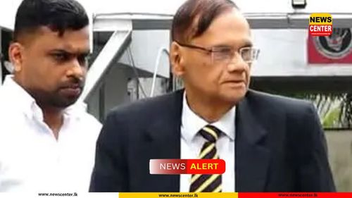 Ex-Minister G.L. Peiris arrives at Bribery Commission